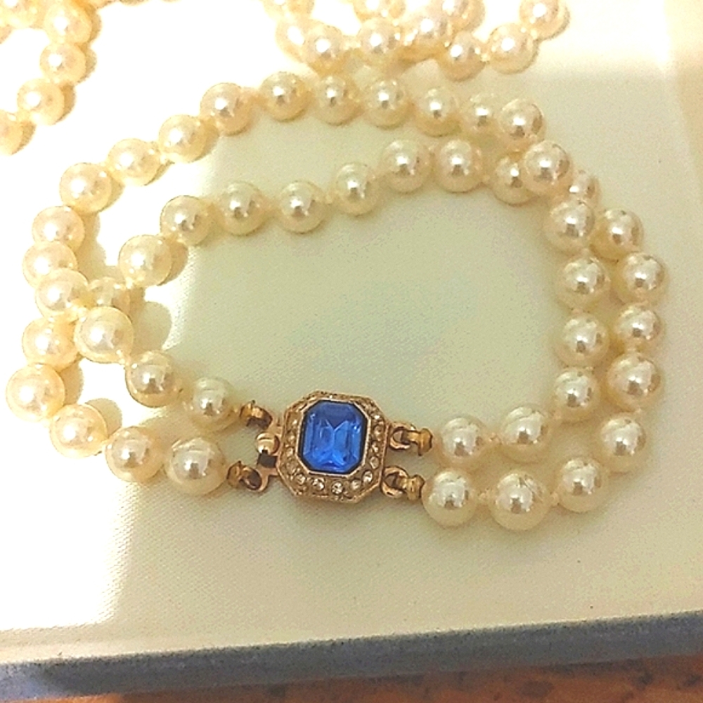 3 Pc. Set Vintage 1960's Mallorca Pearl's Set